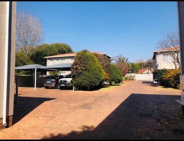 2 BEDROOM APARTMENT FOR SALE IN LAMBTON